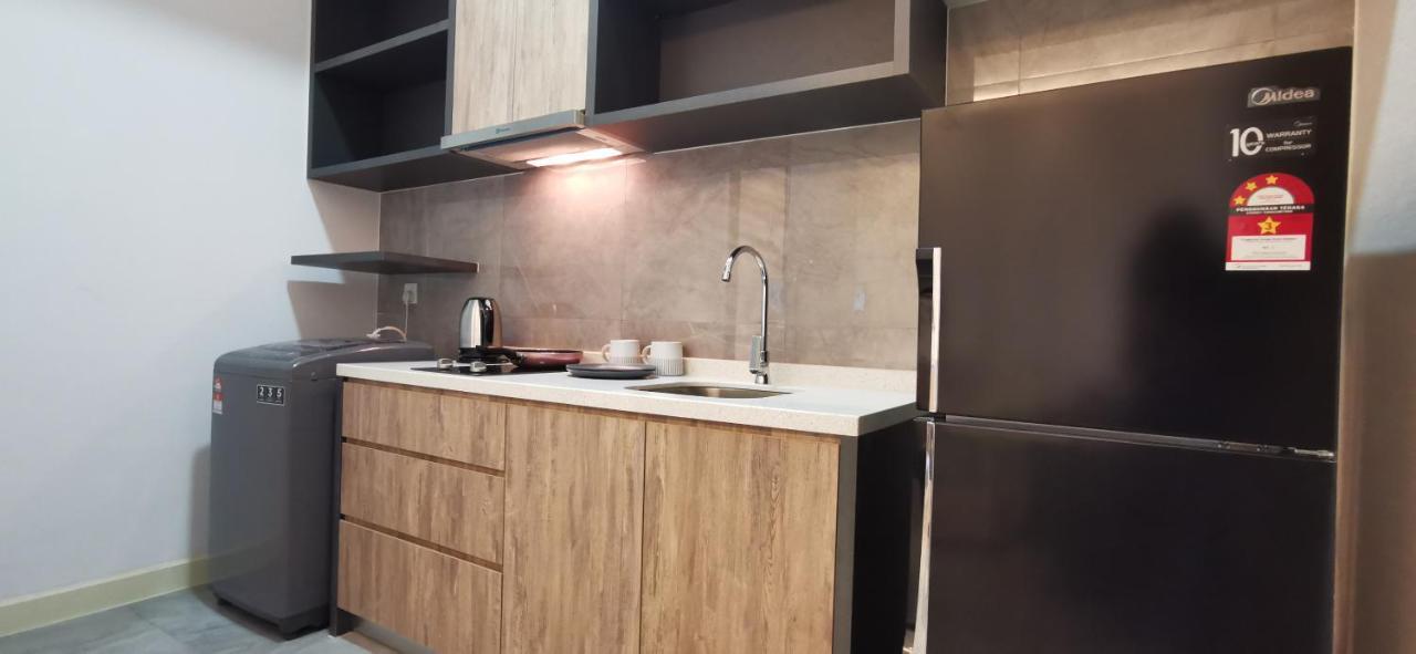 Mykey Imperio B-24-31 Melaka City Malacca Exterior foto